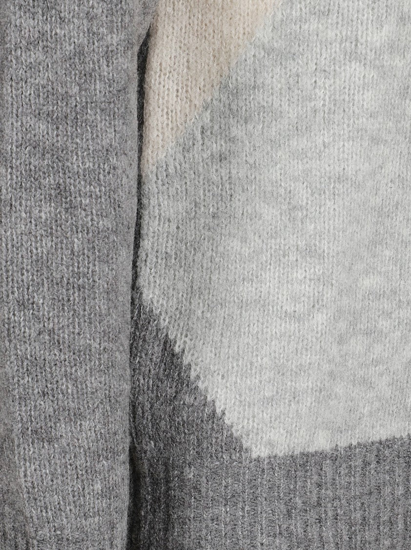 Geometric Pattern Knit Sweater With Classic Crew Neckline