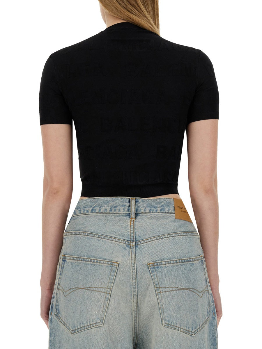 Lightweight Cropped Shirt with Classic Collar