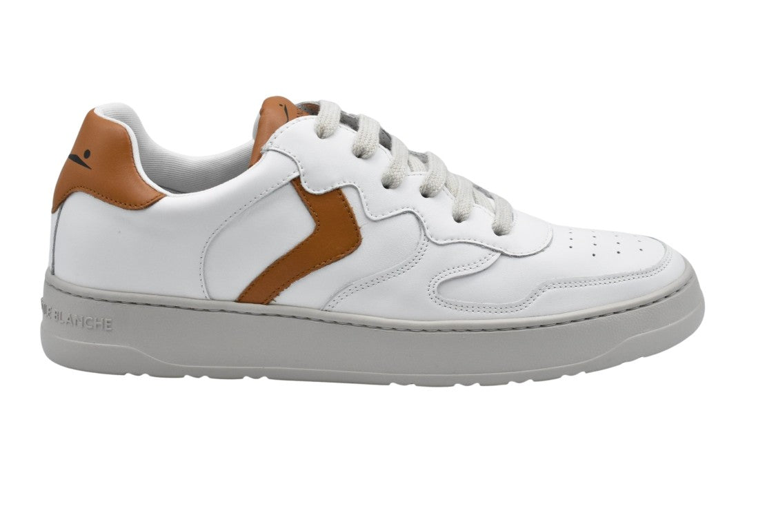 Sneakers With Design