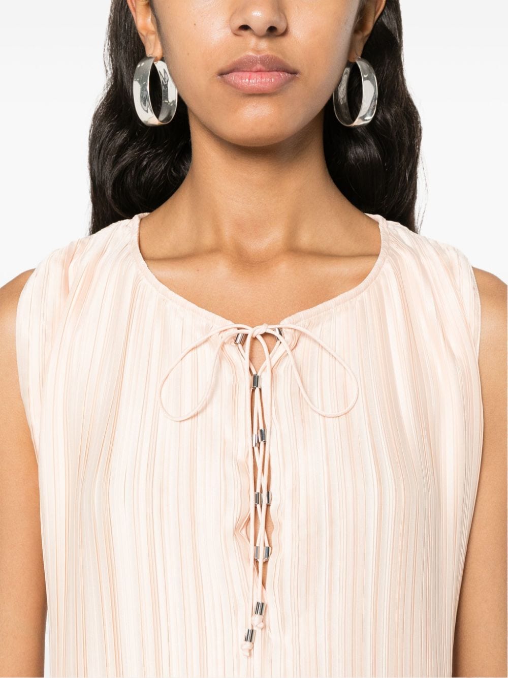 Round Neck Sleeveless Top