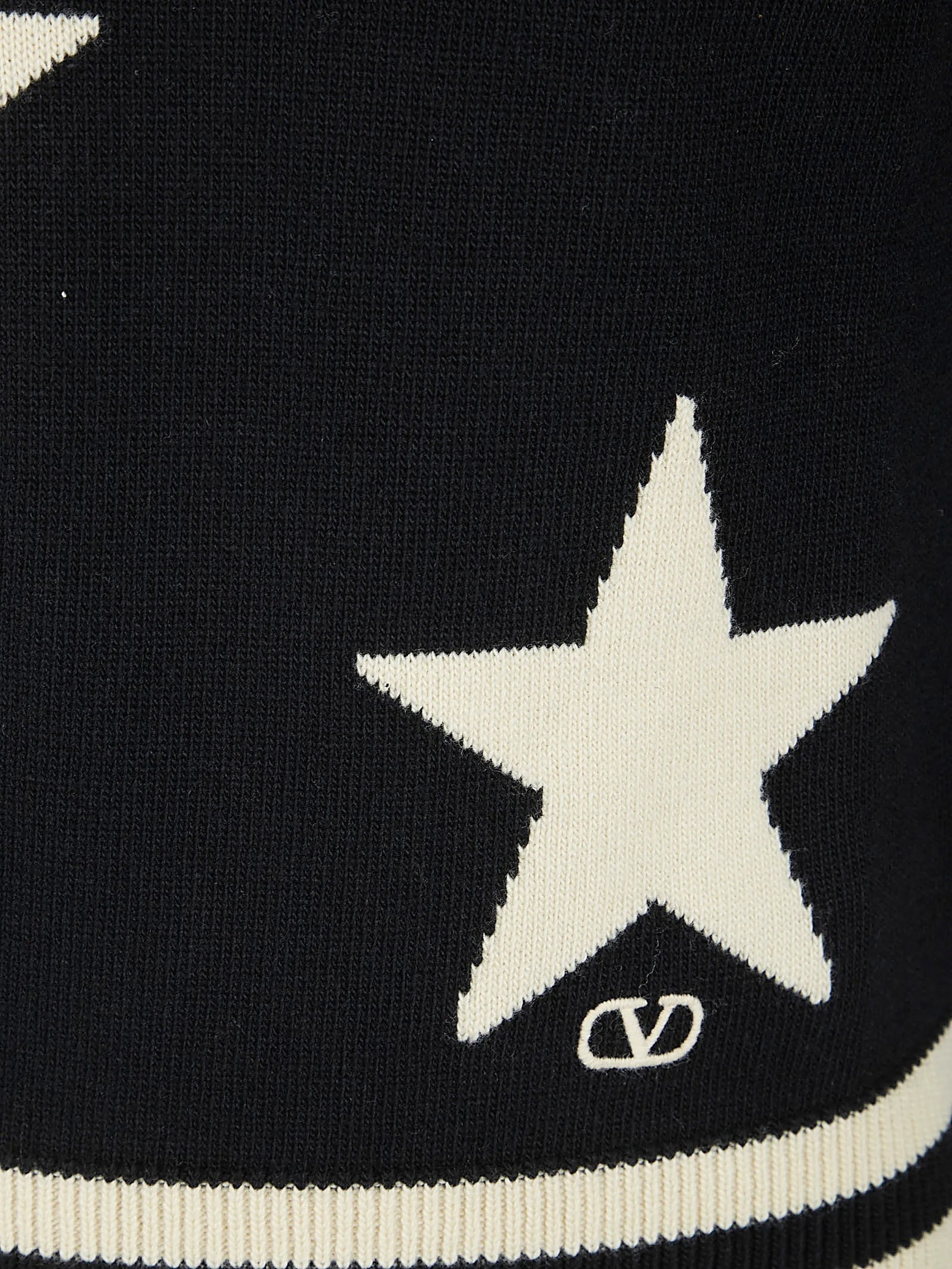 Black Star Motif Crewneck Sweater