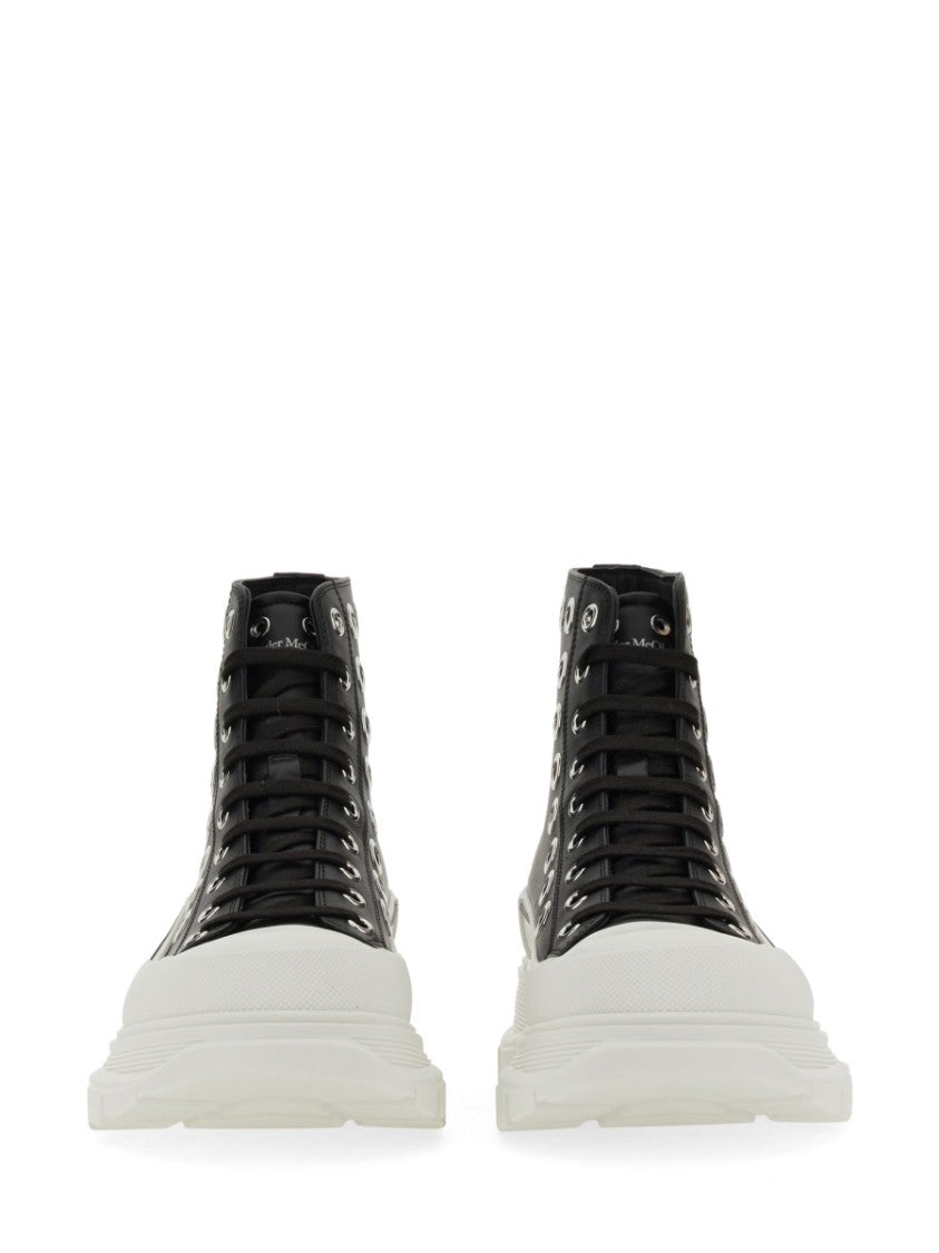 Joey Sneaker With Eyelets