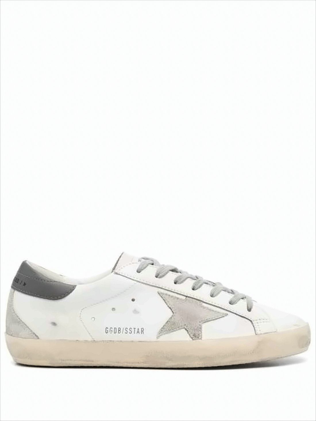 Distressed Low-Top Sneakers with Vintage Appeal
