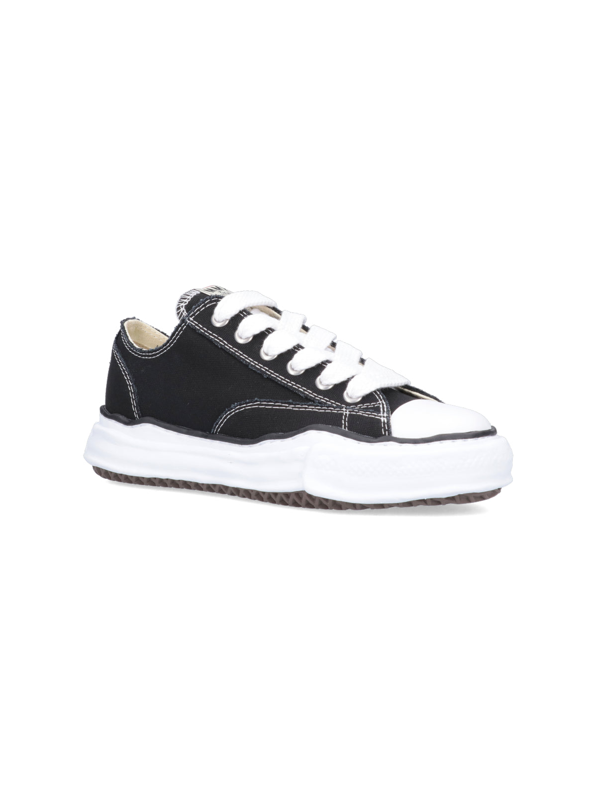 Low-Top Sneakers with Textured Rubber Sole and Logo Accents