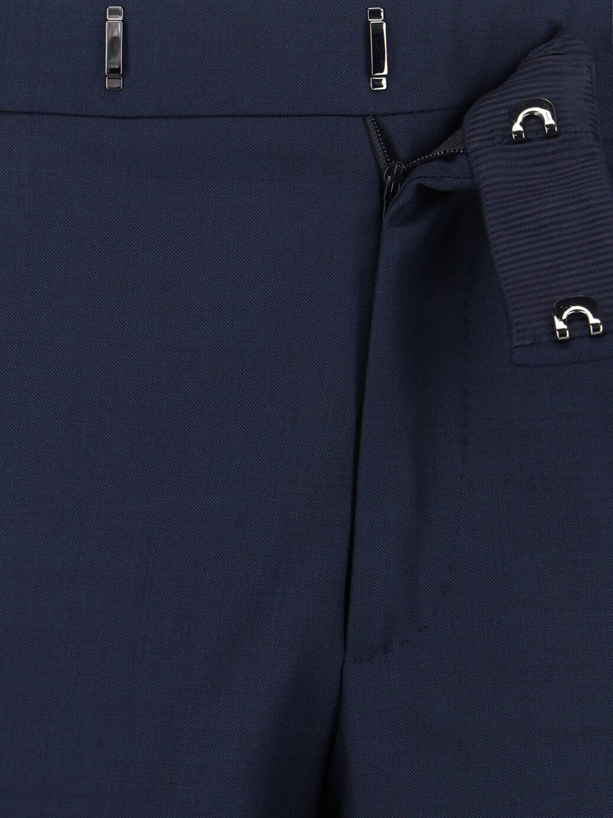 Tailored Men's Dress with Structured Silhouette