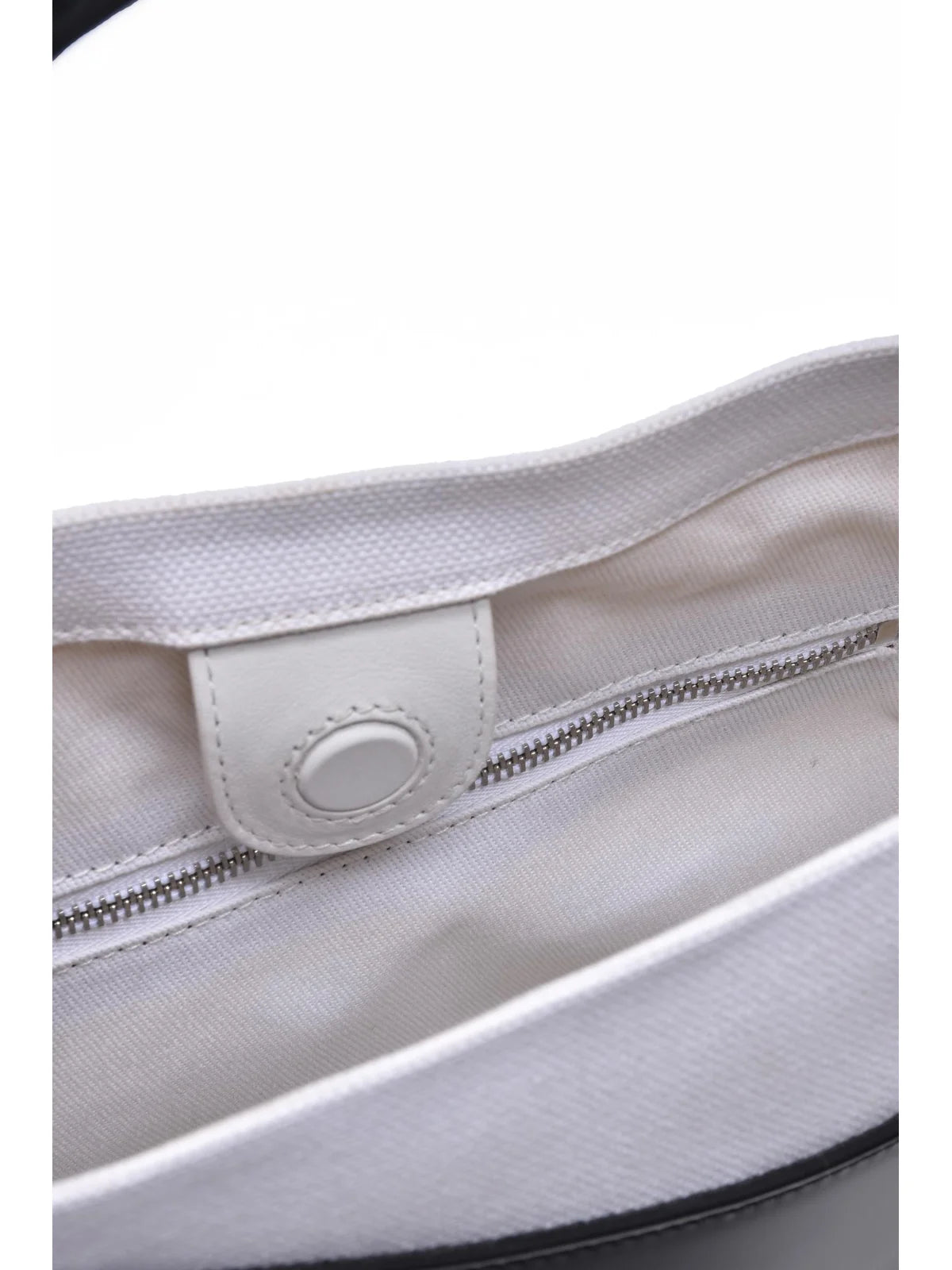 Cut Out Shoulder Bag - Black/White