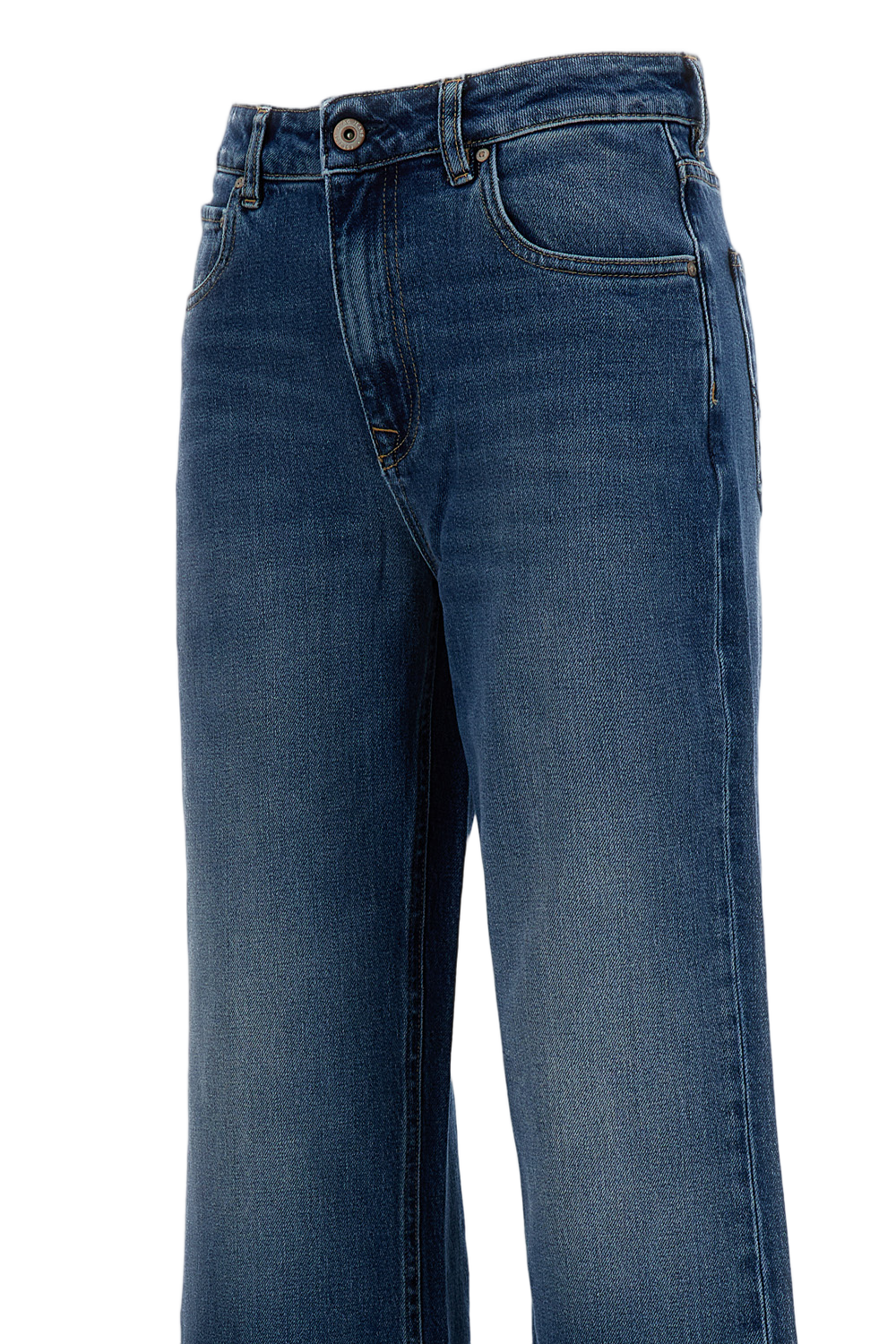 Classic Straight-Leg Jeans with Traditional Five-Pocket Styling