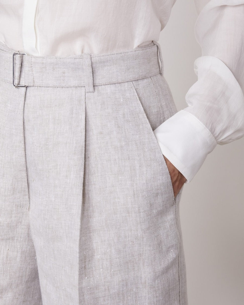 High-Waisted Beige Shorts With Permanent Pleat
