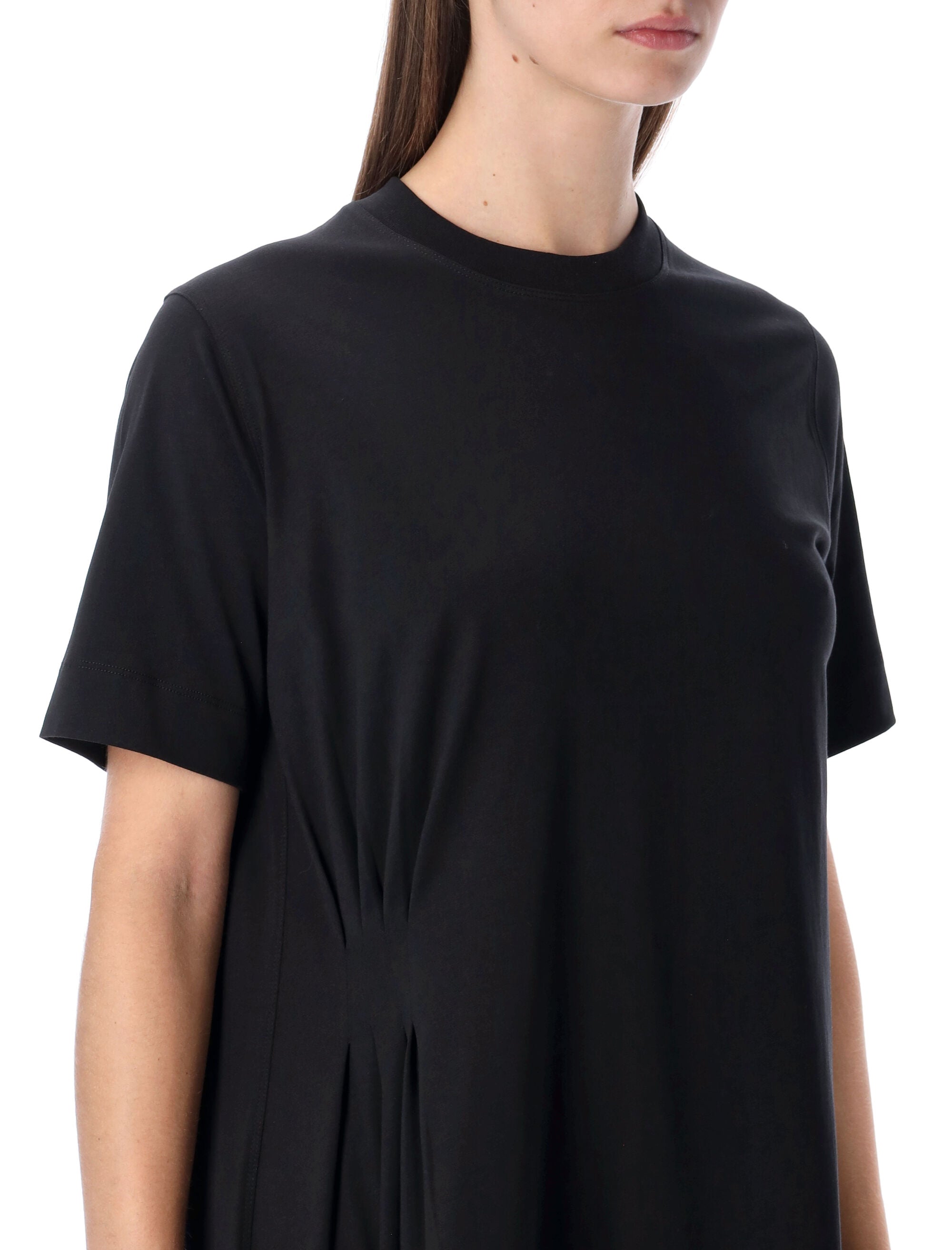 Sukienka-t-shirt Igari o asymetrycznym kroju
