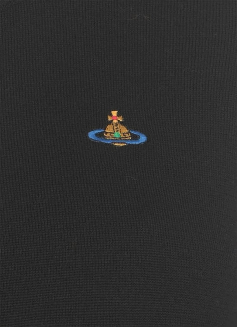 Fitted Wool Sweater with Crew Neckline