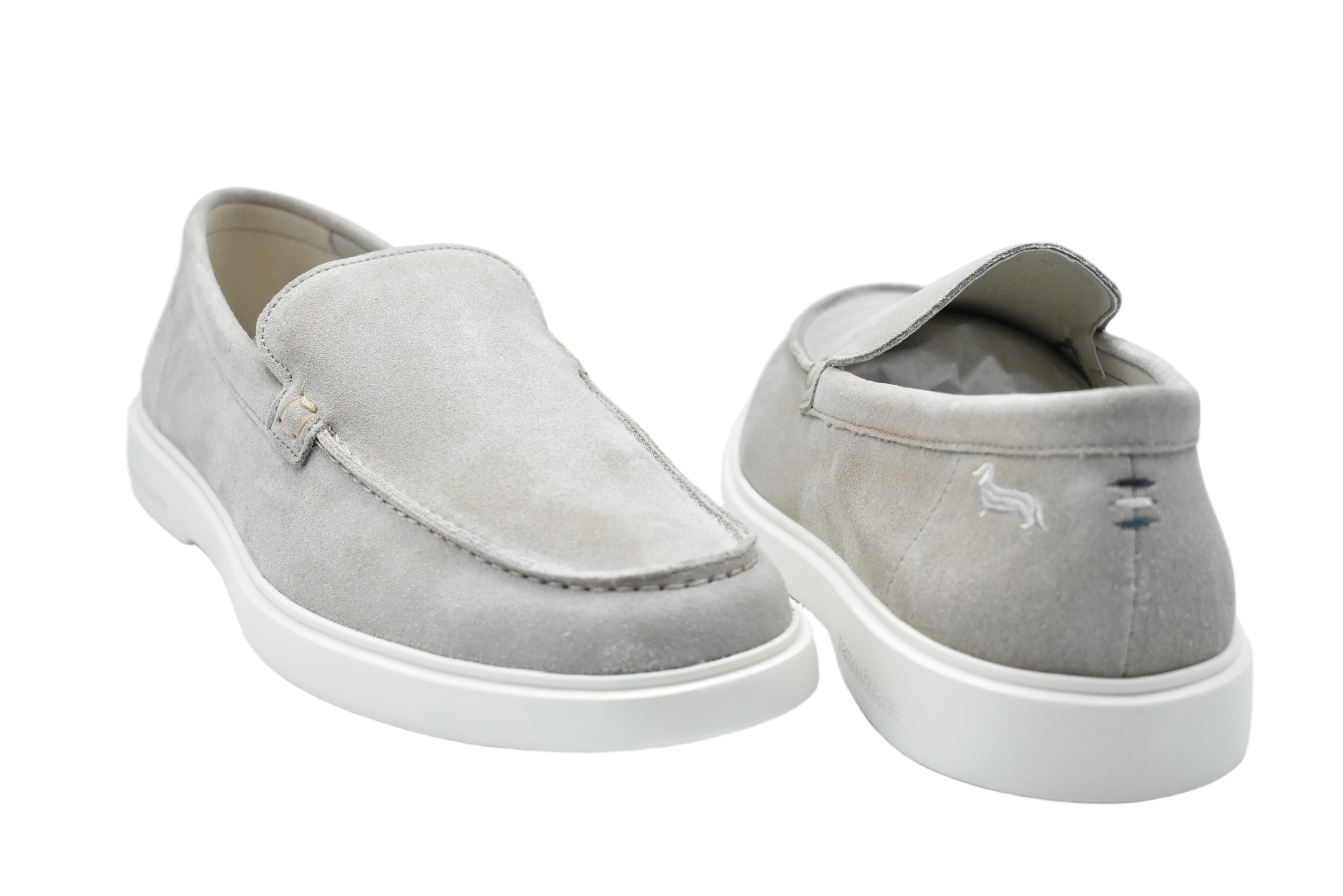 Suede Low Shoes With Classic Lace-Up Design