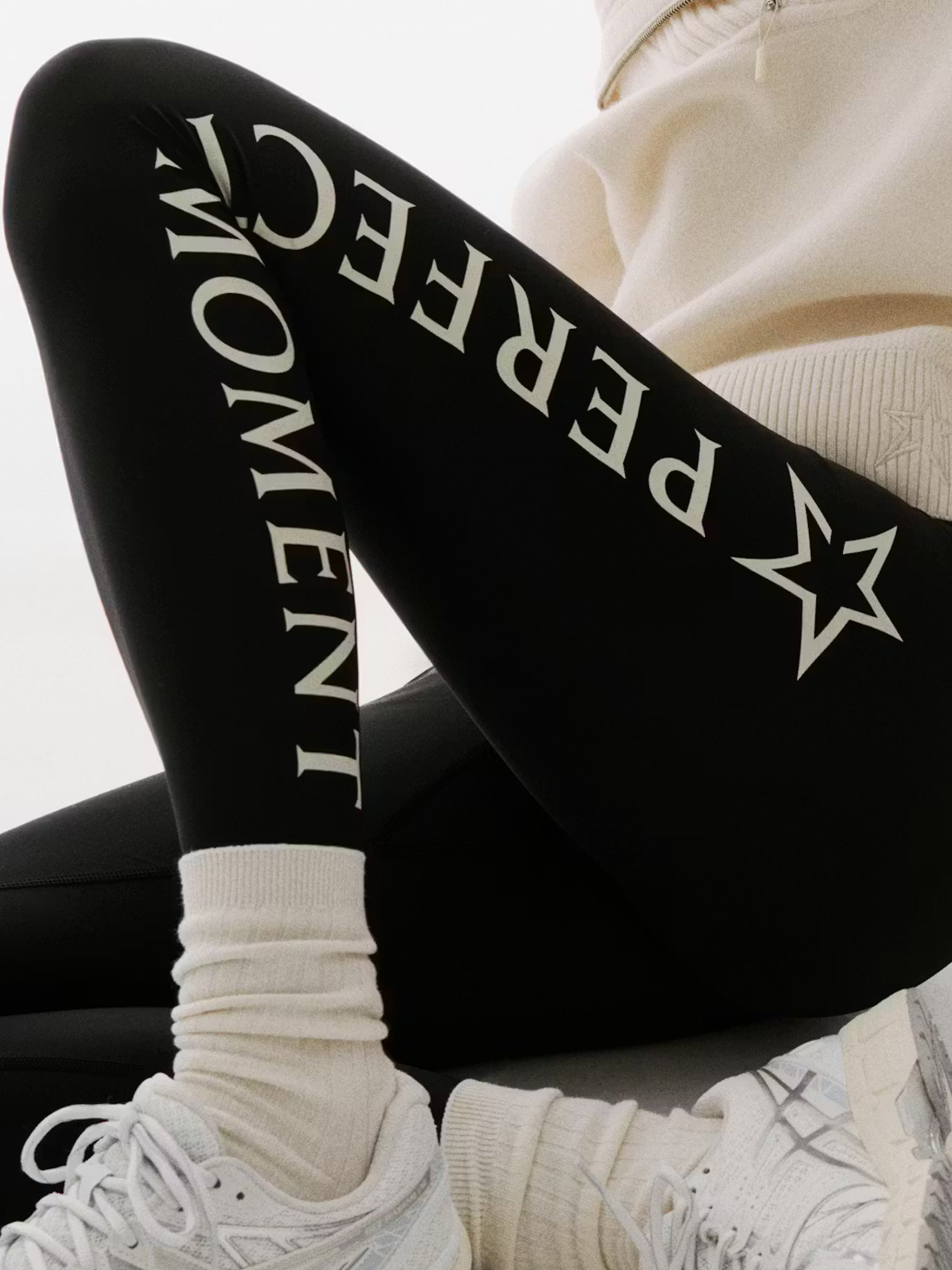 Black High-Waist Graphic Trekking Leggings