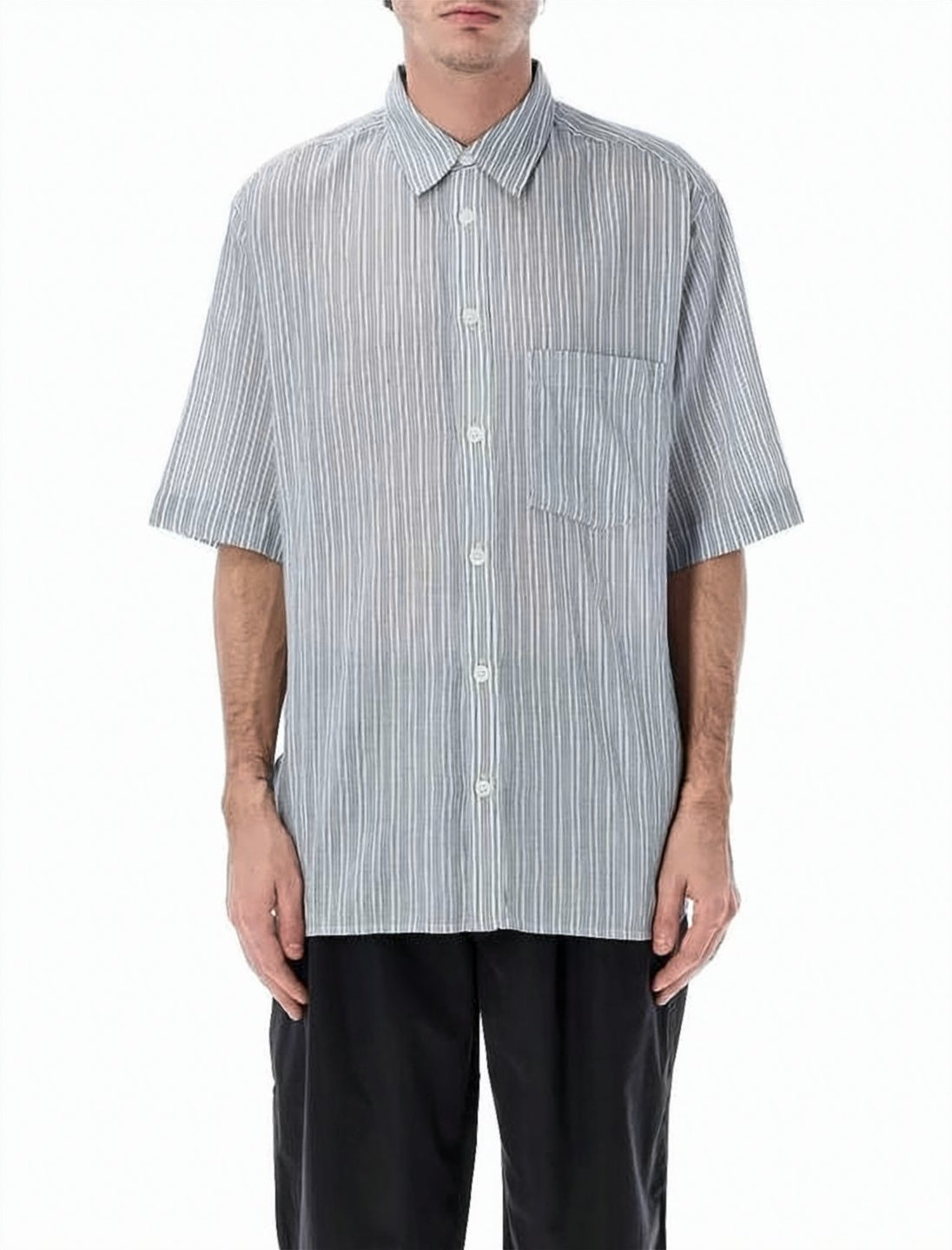 Relaxed Fit Short-Sleeve Shirt