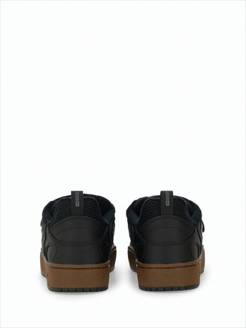 Low-Top Black Sneakers with Velcro Straps