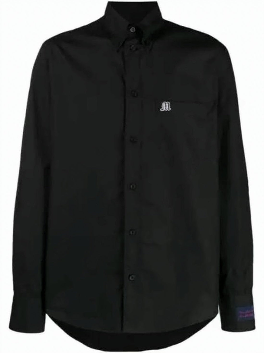 Long-Sleeve Shirt with Classic Button-Down Design