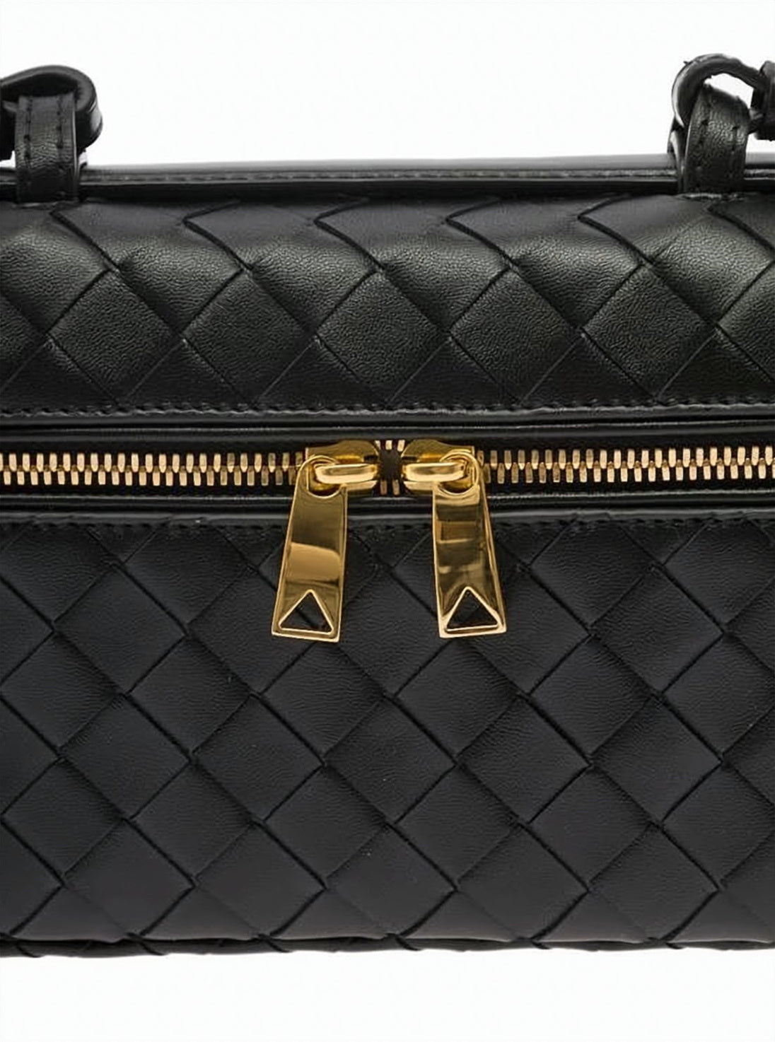 Intrecciato Pattern Woven Calf Leather Vanity Case Bag