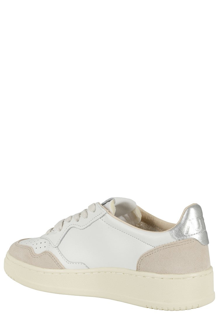 Medalist Low-Top Sneakers