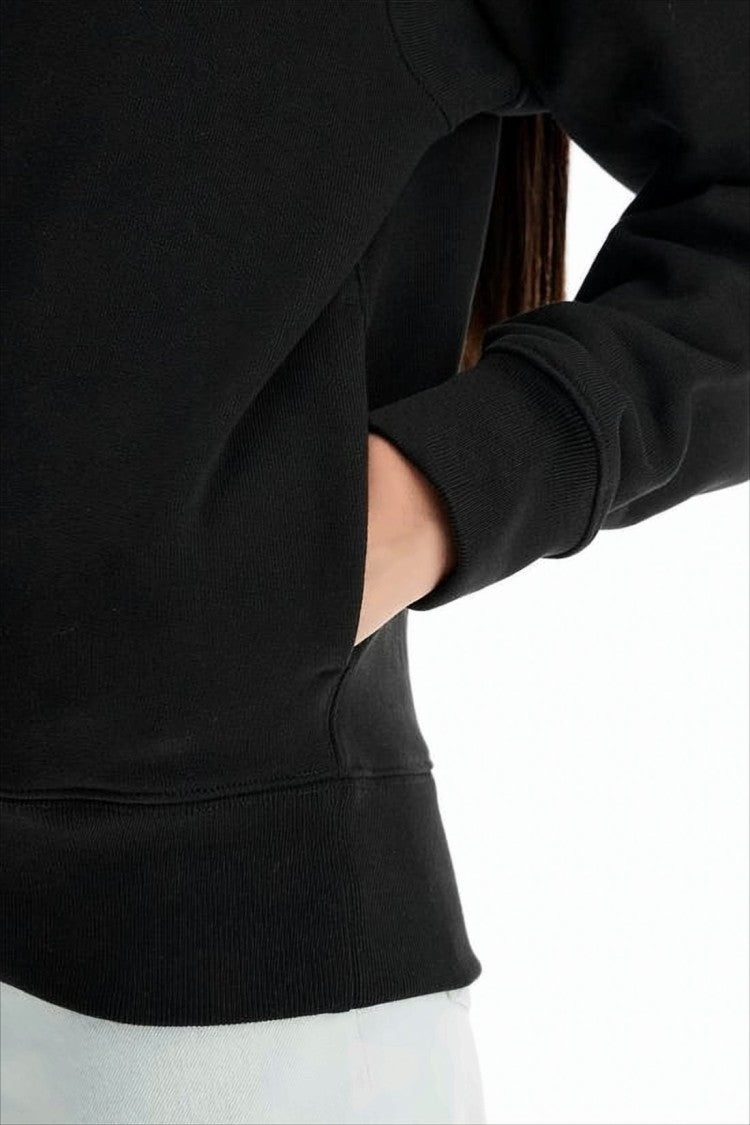 Cropped Black Hoodie With Floral Emblem And Graphic Design
