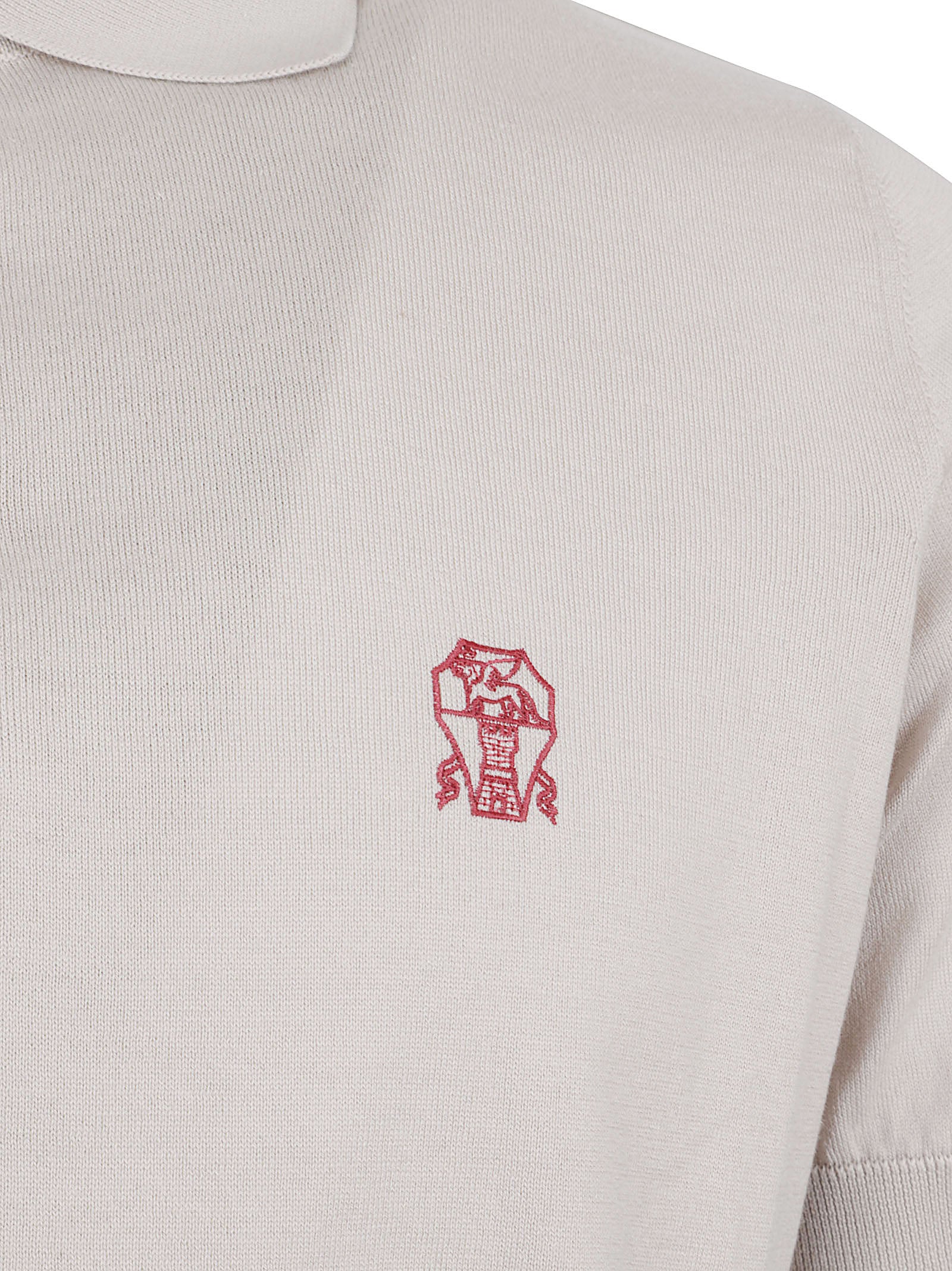 Short-Sleeved Polo Shirt with Classic Collar and Embroidered Emblem