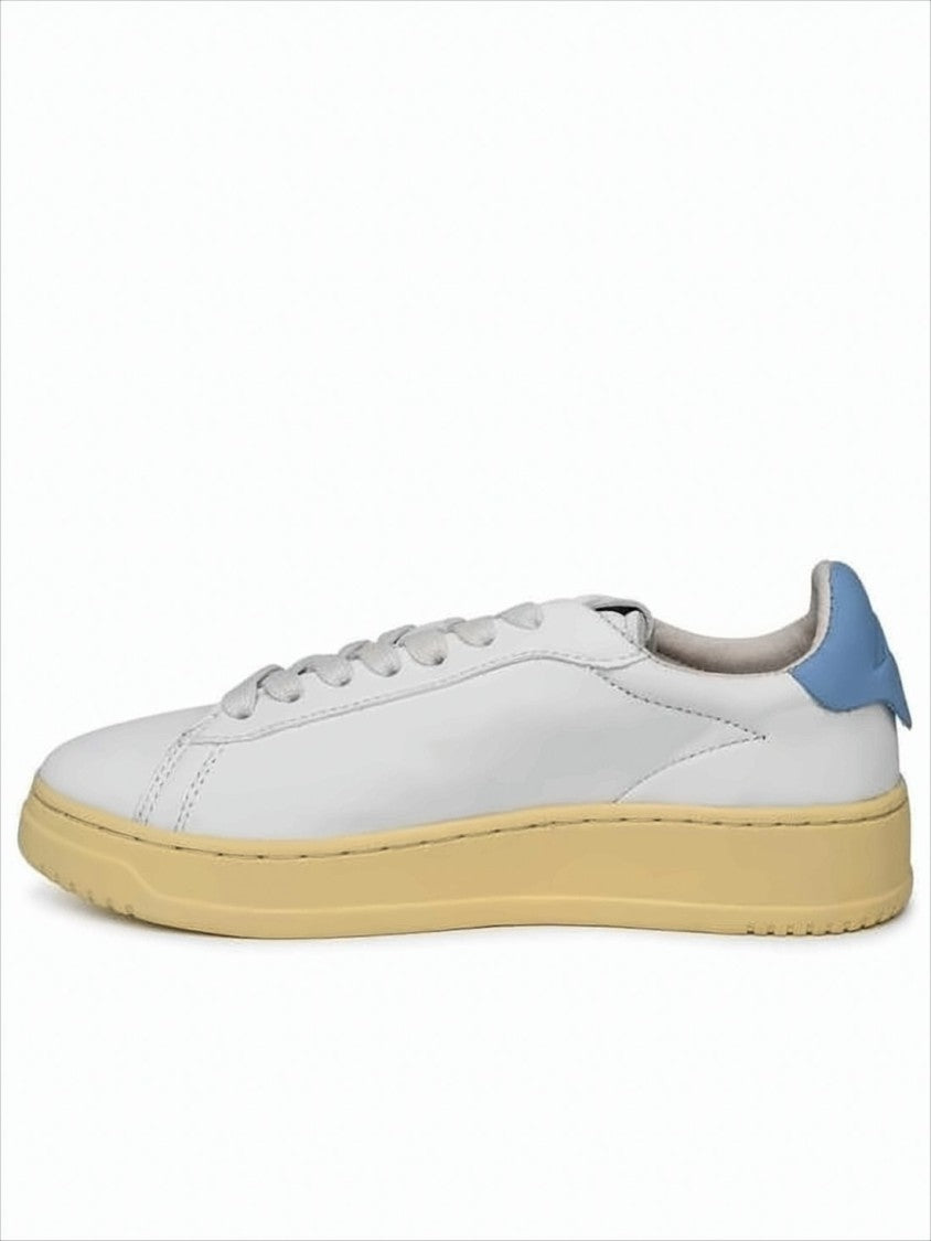 Low-top Sneakers with Vintage Inspiration and Embossed Branding