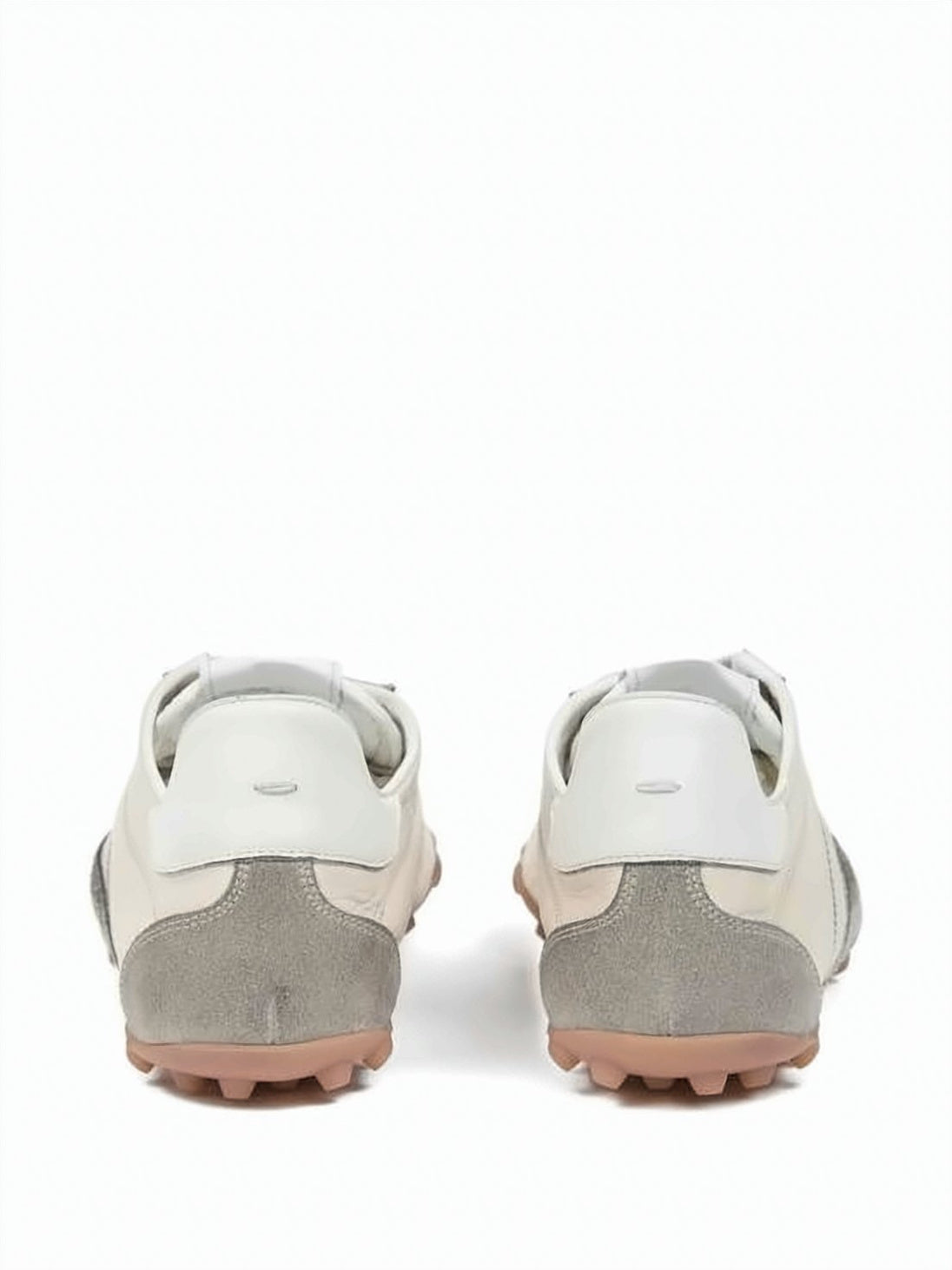 Low-Profile Sneakers with Suede Accents and Textured Sole