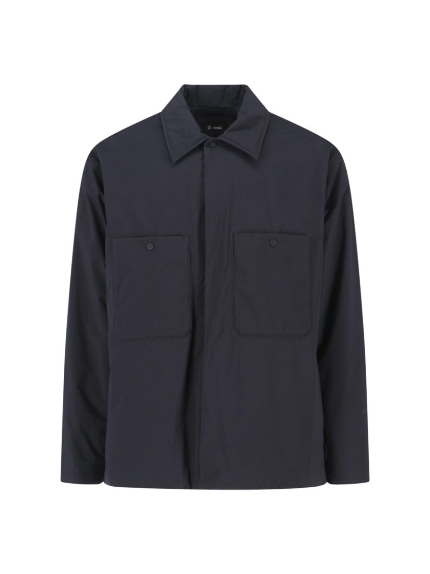 Minimalist Black Jacket With Tailored Fit And Zipper Closure