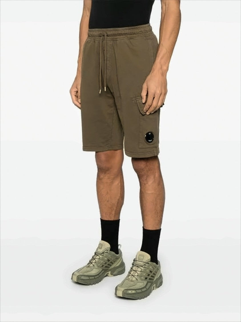 Relaxed Fit Brown Shorts With Cargo Pocket