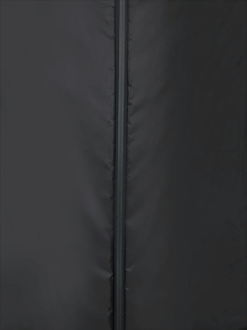 Minimalist Dark Polyamidejacket