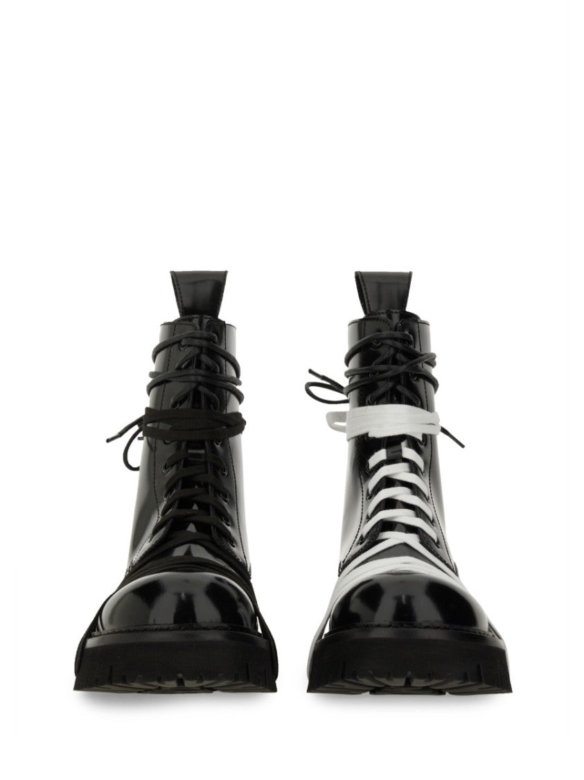 Glossy Leather Lace-Up Boot With Sole