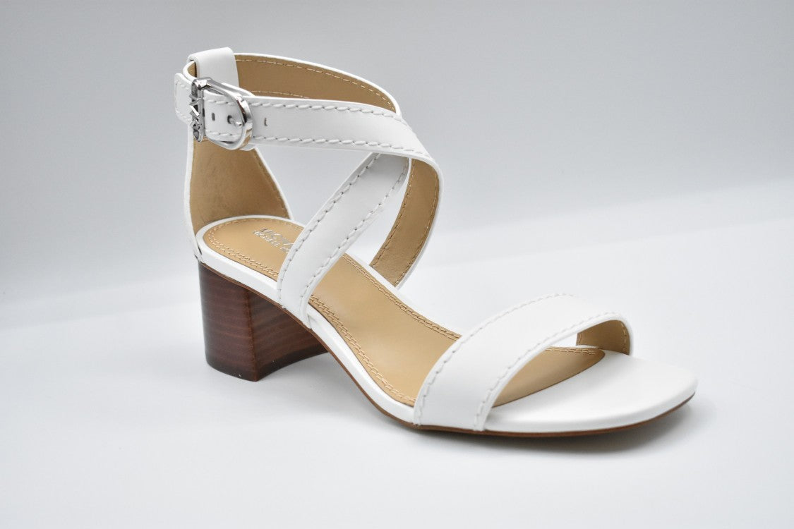 Lace-Up Flat Shoes With Elegant Strap Design And Comfortable Block Heel