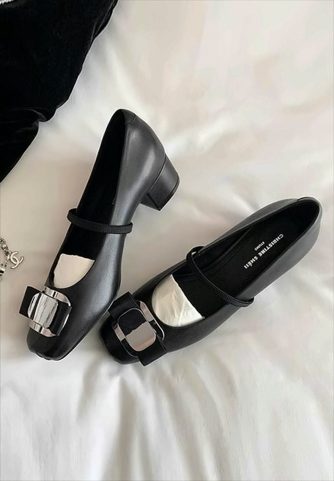 Smooth Black Nappa Leather Pumps