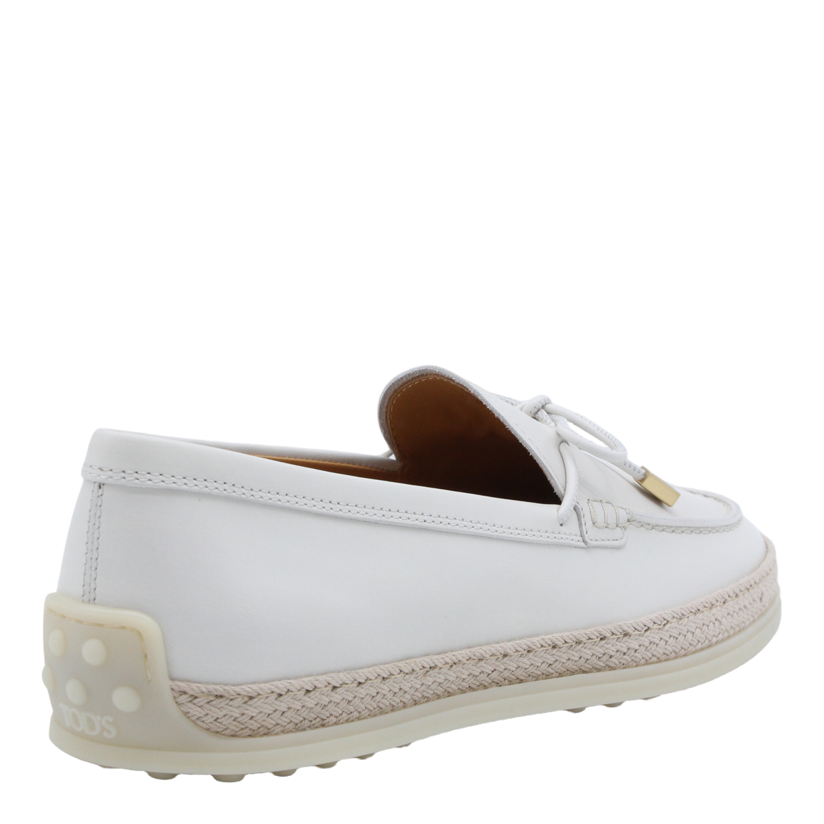 White Flats with Refined Silhouette
