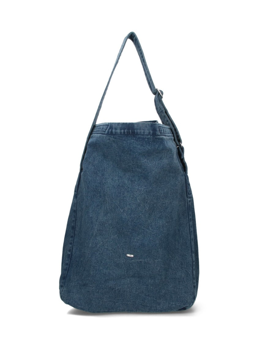 Minimalist Structured Bag With Refined Craftsmanship