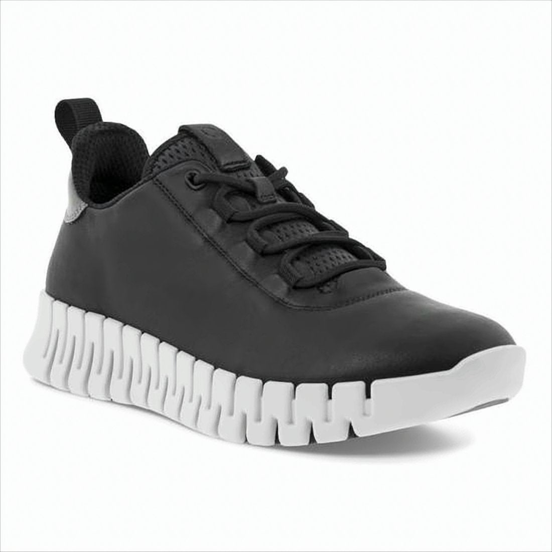 Sleek Minimalist Sneakers with Distinctive Segmented Sole