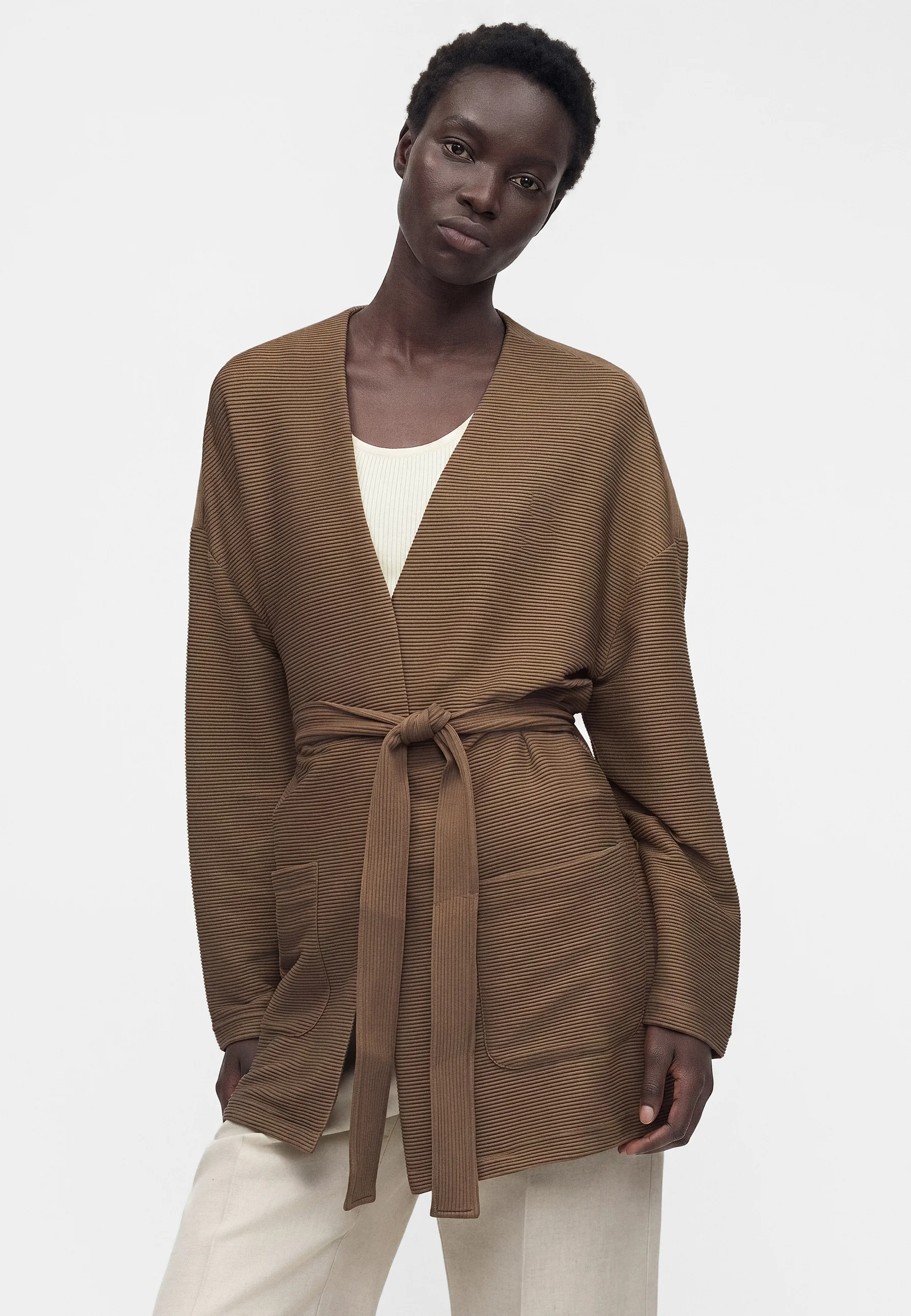 Ribbed Knit Jacket with Tailored Silhouette and Belt