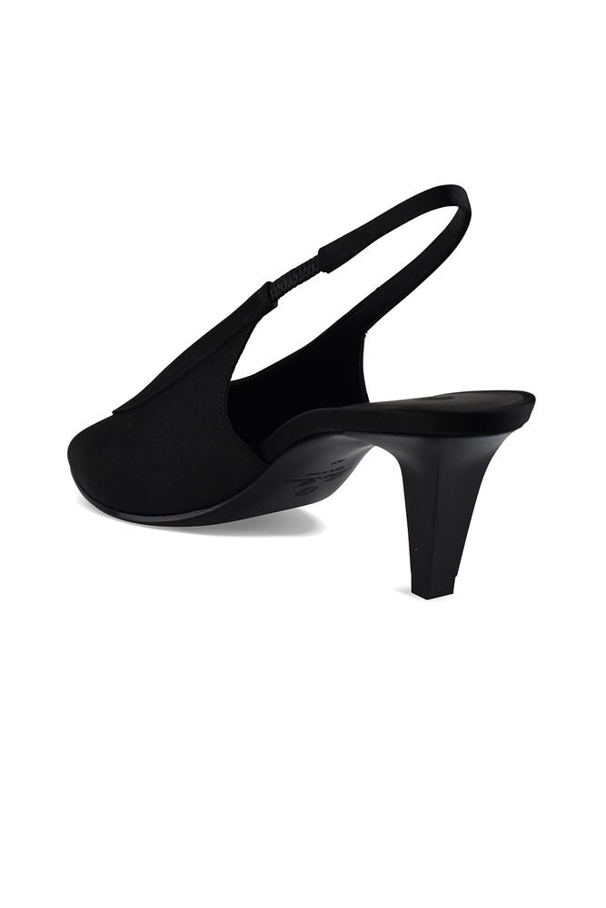 Rebecca Pumps
